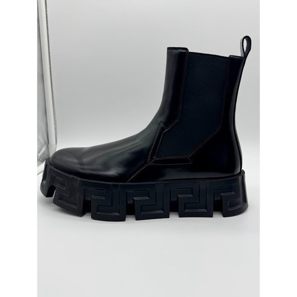 Versace Greca Size 41 Black Leather Ankle Length Boots - Picture 7 of 12